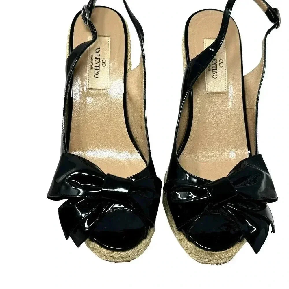Valentino Garavani size 7 37 Espadrille Wedge Black patent leather sandal w/box